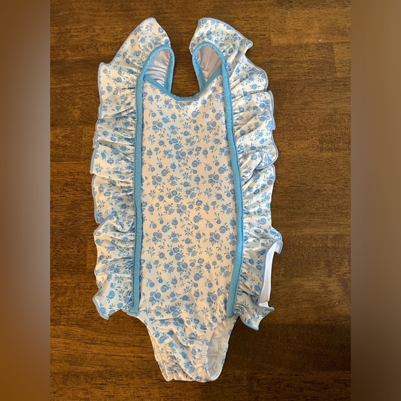 SweetHoney Other - Adorable 18 month Sweethoney floral swimsuit